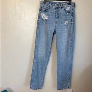 American Eagle Mom Straight Stretch Jean Distressed/Ripped Style  12 X-Long